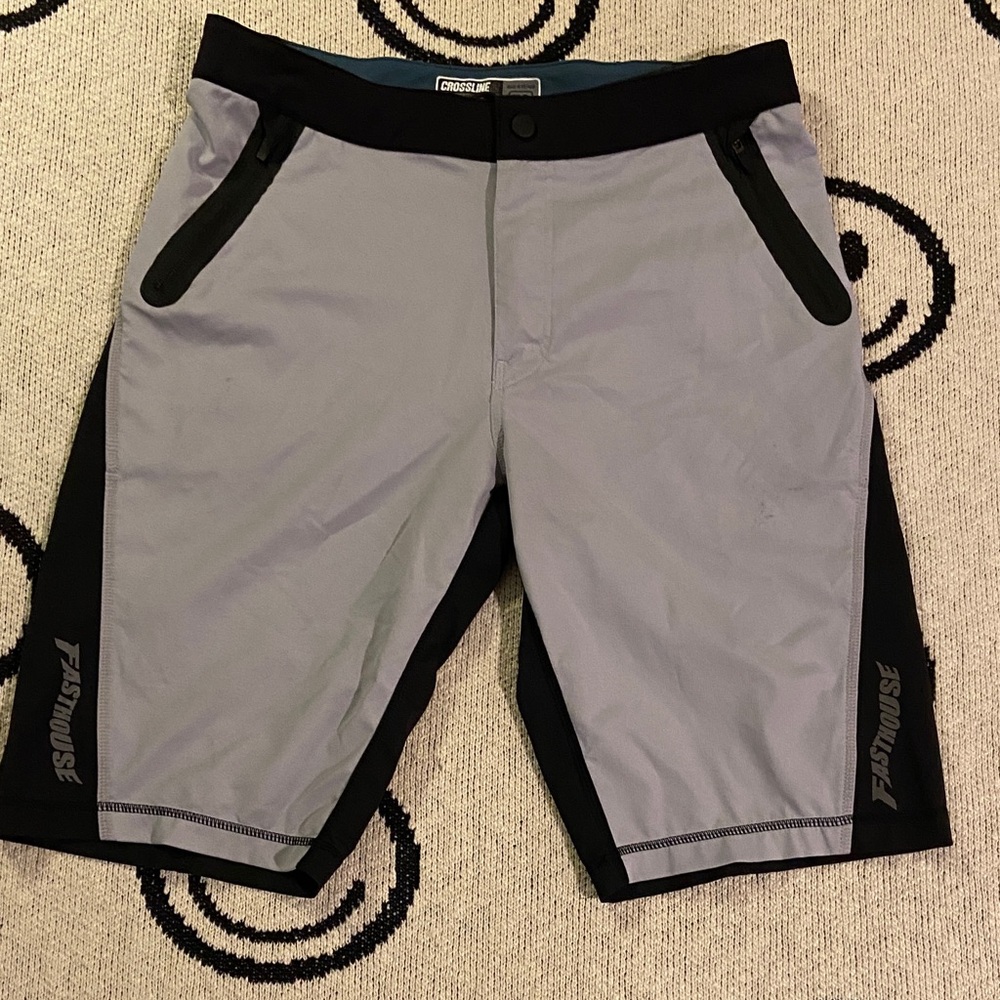 Fast house  Men's Athletic Shorts - Gray and Black